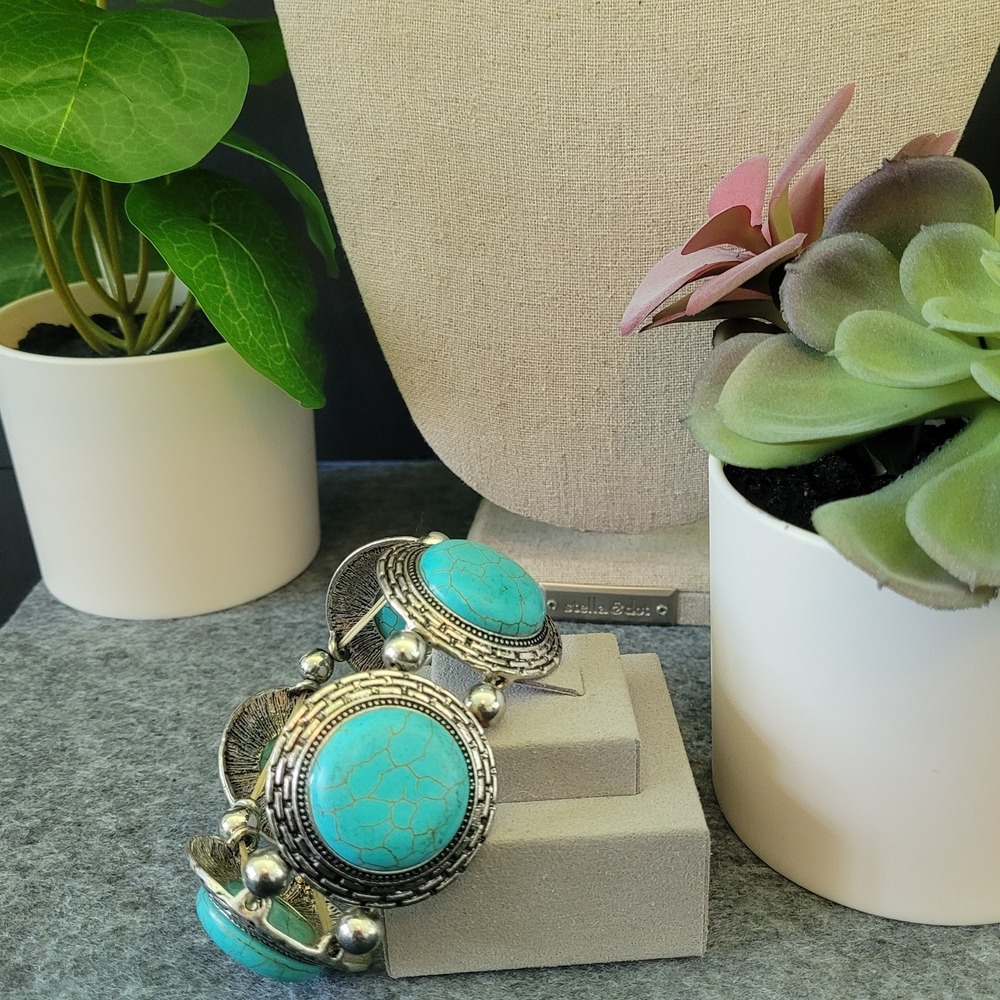 Boho Southwestern Revival Turquoise Color Cabochon Stretch Bracelet Statement